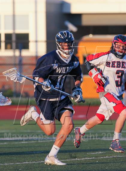 Thumbnail 2 in Wilton vs New Fairfield (CIAC Class M Semifinal) photogallery.