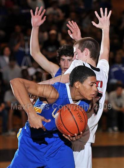 Thumbnail 2 in Ayala vs. La Mirada (CIF SS Playoffs) photogallery.
