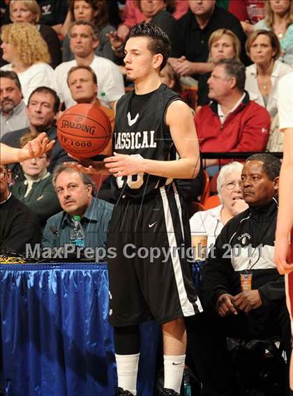 Thumbnail 2 in Classical Magnet vs Valley Regional (CIAC Class S Final) photogallery.