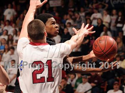 Thumbnail 3 in Classical Magnet vs Valley Regional (CIAC Class S Final) photogallery.