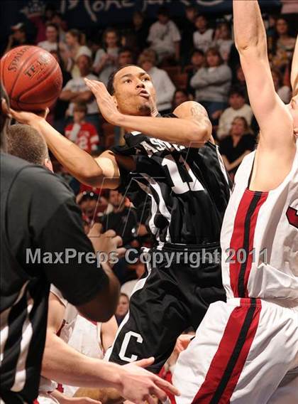 Thumbnail 2 in Classical Magnet vs Valley Regional (CIAC Class S Final) photogallery.