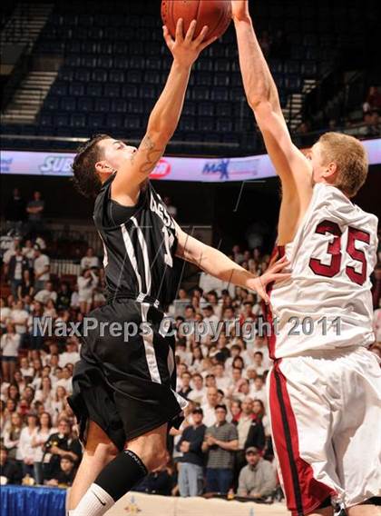 Thumbnail 2 in Classical Magnet vs Valley Regional (CIAC Class S Final) photogallery.