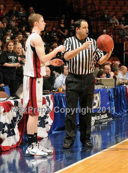 Thumbnail 2 in Classical Magnet vs Valley Regional (CIAC Class S Final) photogallery.