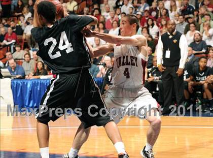 Thumbnail 3 in Classical Magnet vs Valley Regional (CIAC Class S Final) photogallery.
