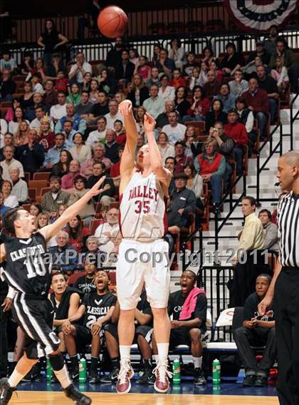 Thumbnail 2 in Classical Magnet vs Valley Regional (CIAC Class S Final) photogallery.
