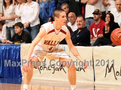 Thumbnail 2 in Classical Magnet vs Valley Regional (CIAC Class S Final) photogallery.