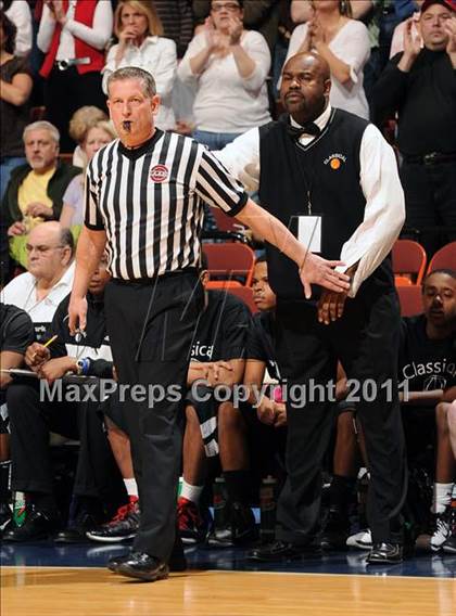 Thumbnail 3 in Classical Magnet vs Valley Regional (CIAC Class S Final) photogallery.