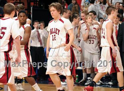 Thumbnail 1 in Classical Magnet vs Valley Regional (CIAC Class S Final) photogallery.