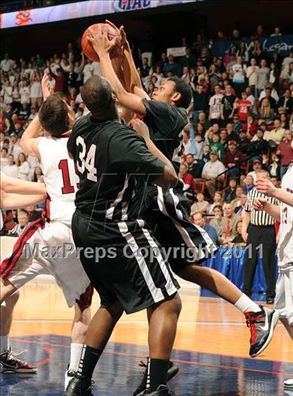 Thumbnail 1 in Classical Magnet vs Valley Regional (CIAC Class S Final) photogallery.
