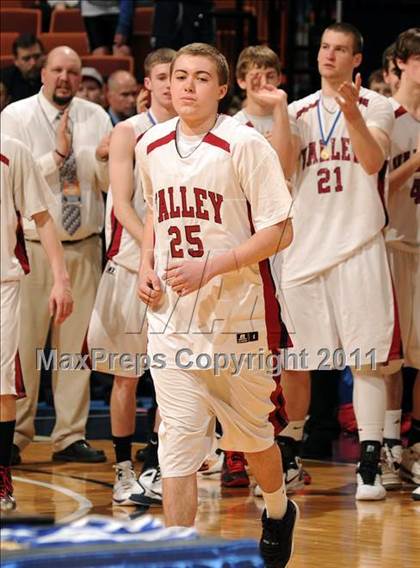 Thumbnail 2 in Classical Magnet vs Valley Regional (CIAC Class S Final) photogallery.