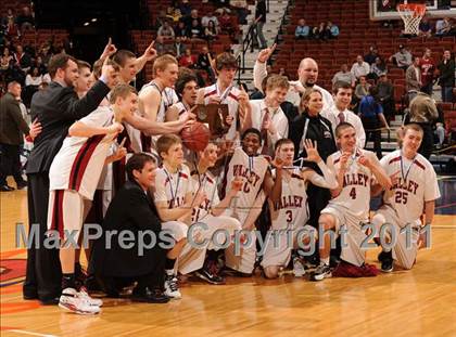 Thumbnail 2 in Classical Magnet vs Valley Regional (CIAC Class S Final) photogallery.