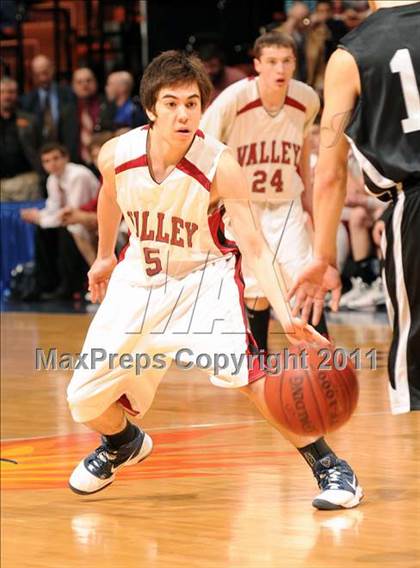 Thumbnail 3 in Classical Magnet vs Valley Regional (CIAC Class S Final) photogallery.