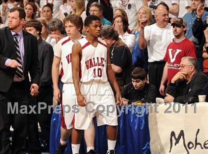Thumbnail 2 in Classical Magnet vs Valley Regional (CIAC Class S Final) photogallery.