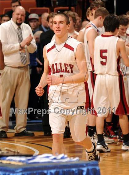 Thumbnail 1 in Classical Magnet vs Valley Regional (CIAC Class S Final) photogallery.