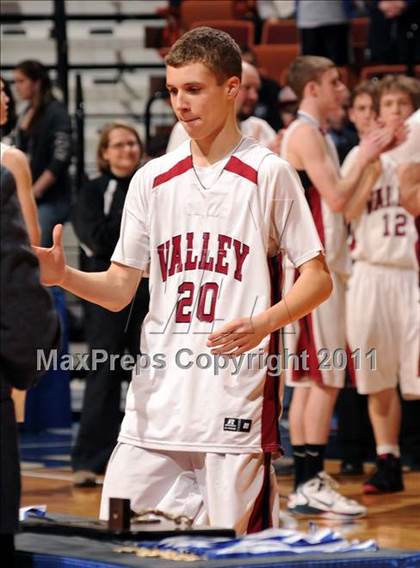 Thumbnail 3 in Classical Magnet vs Valley Regional (CIAC Class S Final) photogallery.
