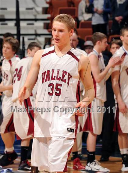 Thumbnail 1 in Classical Magnet vs Valley Regional (CIAC Class S Final) photogallery.