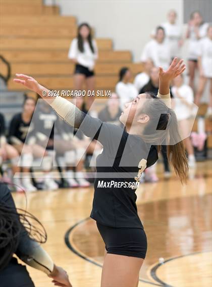 Thumbnail 1 in Jordan vs Seven Lakes photogallery.