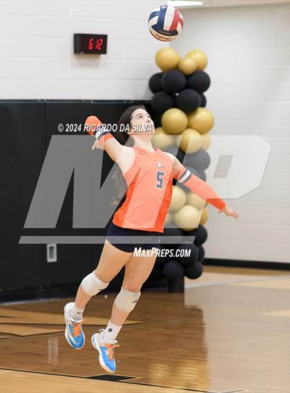 Thumbnail 1 in Jordan vs Seven Lakes photogallery.