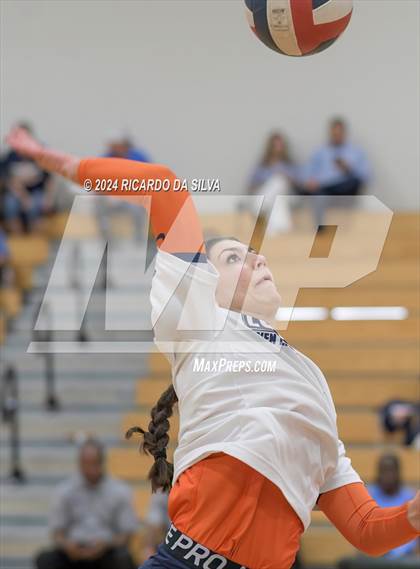 Thumbnail 1 in Jordan vs Seven Lakes photogallery.