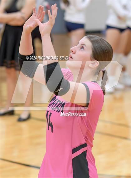 Thumbnail 3 in Jordan vs Seven Lakes photogallery.