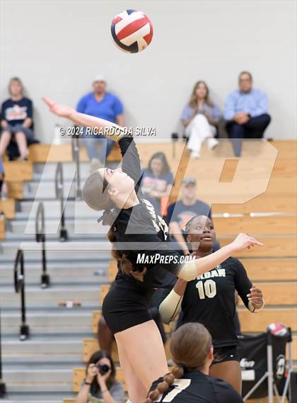 Thumbnail 1 in Jordan vs Seven Lakes photogallery.