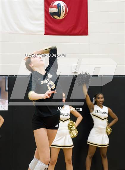 Thumbnail 2 in Jordan vs Seven Lakes photogallery.