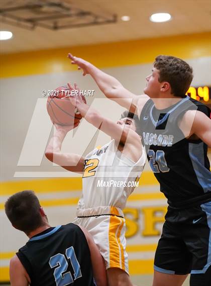 Thumbnail 3 in Cascade @ Speedway photogallery.
