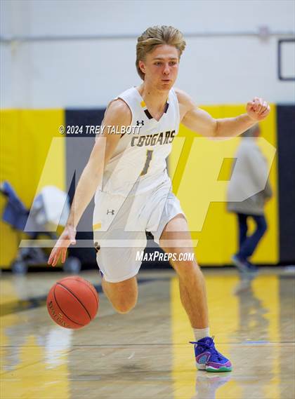 Thumbnail 1 in Vertus @ Honeoye Falls-Lima photogallery.