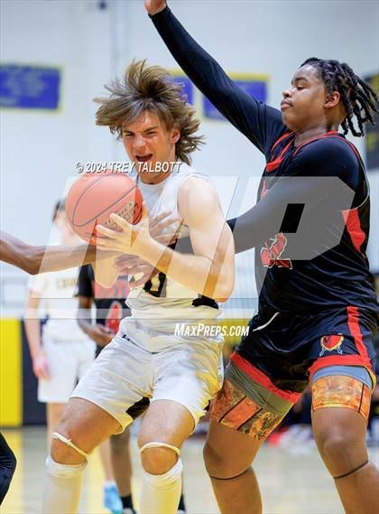 Thumbnail 3 in Vertus @ Honeoye Falls-Lima photogallery.