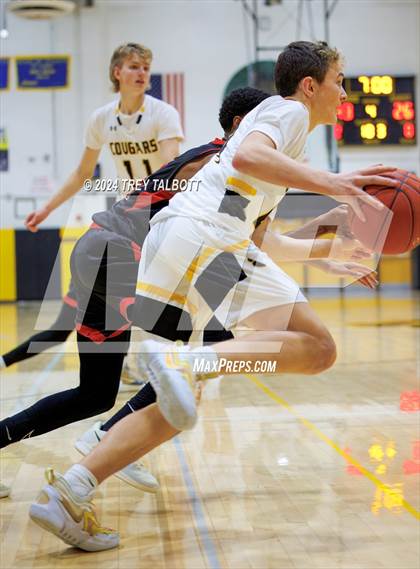 Thumbnail 3 in Vertus @ Honeoye Falls-Lima photogallery.