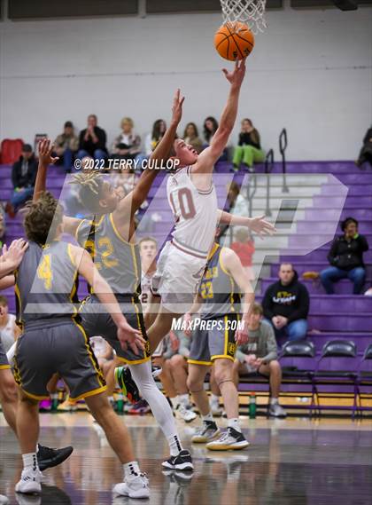Thumbnail 1 in Roy vs. Northridge (Riverton Holiday Tournament) photogallery.