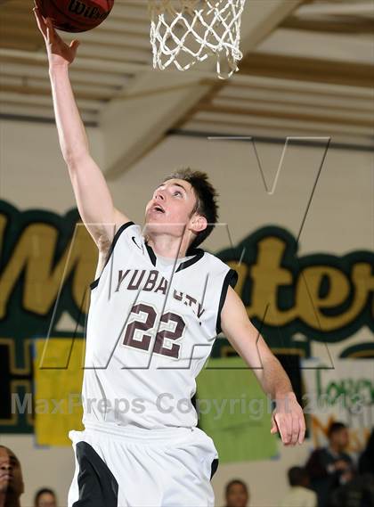 Thumbnail 2 in Foothill vs. Yuba City (Mark Macres Tournament) photogallery.
