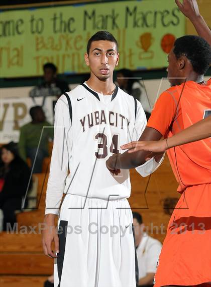 Thumbnail 2 in Foothill vs. Yuba City (Mark Macres Tournament) photogallery.