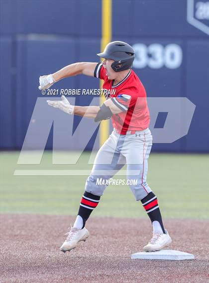 Thumbnail 3 in Mansfield Legacy vs. Birdville (UIL 5A Quarterfinals) photogallery.