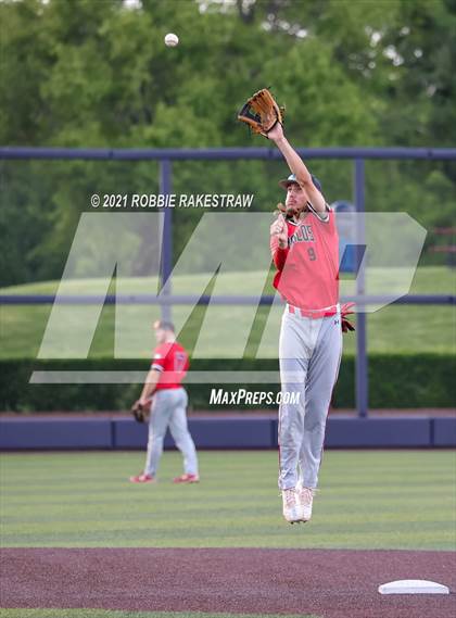 Thumbnail 2 in Mansfield Legacy vs. Birdville (UIL 5A Quarterfinals) photogallery.