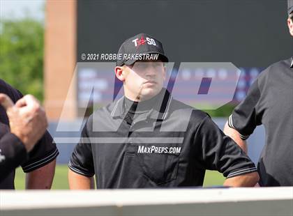 Thumbnail 2 in Mansfield Legacy vs. Birdville (UIL 5A Quarterfinals) photogallery.