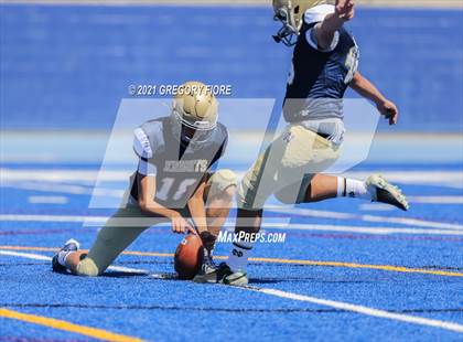 Thumbnail 2 in Notre Dame (SO) @ Chaminade photogallery.