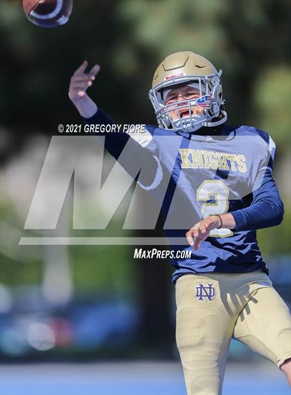 Thumbnail 3 in Notre Dame (SO) @ Chaminade photogallery.