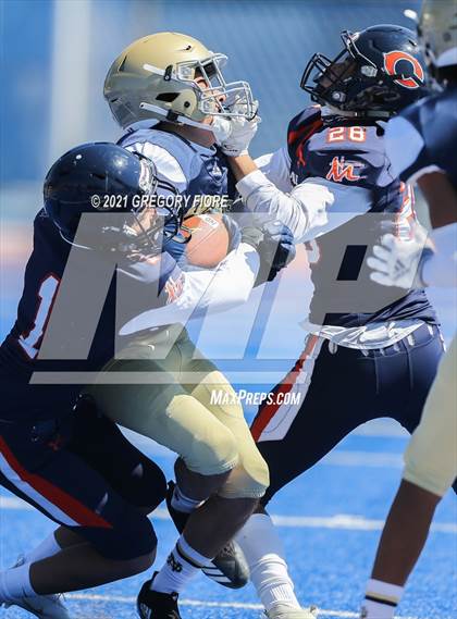 Thumbnail 3 in Notre Dame (SO) @ Chaminade photogallery.
