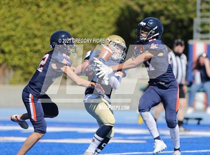 Thumbnail 3 in Notre Dame (SO) @ Chaminade photogallery.