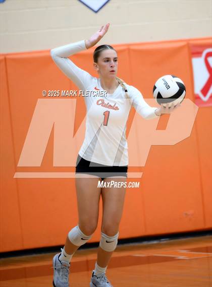 Thumbnail 3 in Bishop Moore @ Oviedo photogallery.