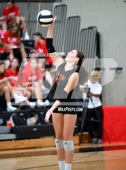Thumbnail 2 in Bishop Moore @ Oviedo photogallery.