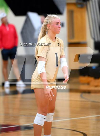 Thumbnail 1 in Bishop Moore @ Oviedo photogallery.