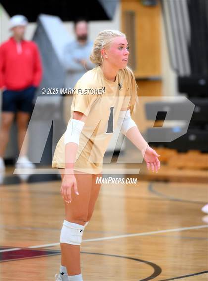 Thumbnail 3 in Bishop Moore @ Oviedo photogallery.