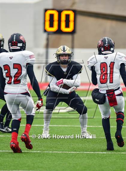 Thumbnail 3 in Quanah vs. Seagraves (UIL 2A Regional) photogallery.