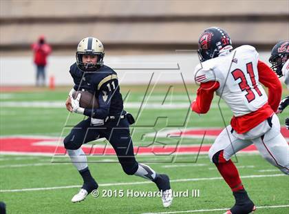 Thumbnail 3 in Quanah vs. Seagraves (UIL 2A Regional) photogallery.
