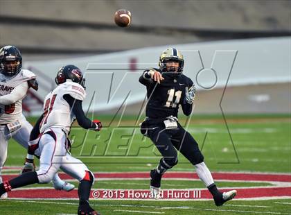 Thumbnail 1 in Quanah vs. Seagraves (UIL 2A Regional) photogallery.