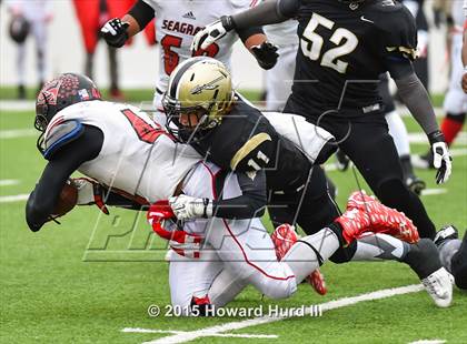 Thumbnail 1 in Quanah vs. Seagraves (UIL 2A Regional) photogallery.