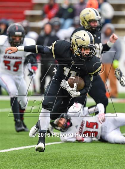 Thumbnail 2 in Quanah vs. Seagraves (UIL 2A Regional) photogallery.