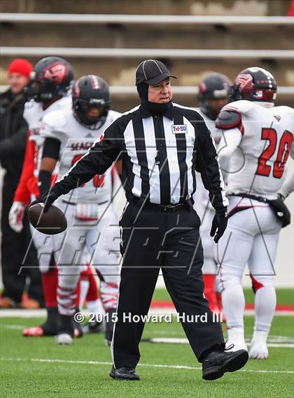 Thumbnail 1 in Quanah vs. Seagraves (UIL 2A Regional) photogallery.